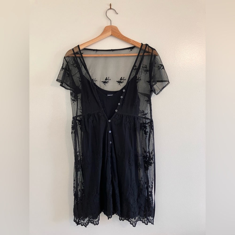 Abercrombie and Fitch Embroidered Mesh Lace Shirt Dress | X-Small | Black
